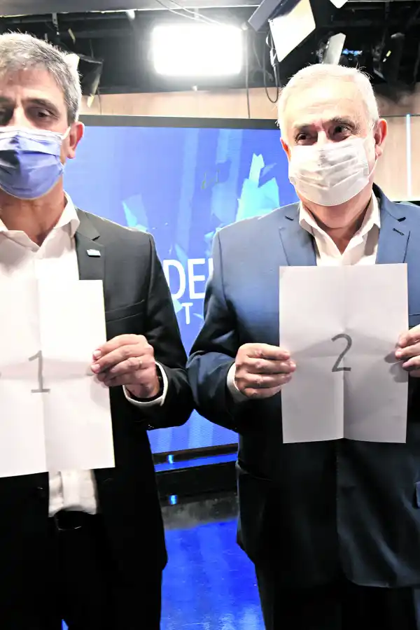 EL UNO Y EL DOS. Los números de ubicación que les tocaron.