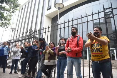 La interna entra en ebullición por más contratos caídos en la Legislatura