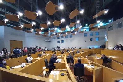 Una movida de Germán Alfaro le impide al manzurismo votar la licencia obligatoria