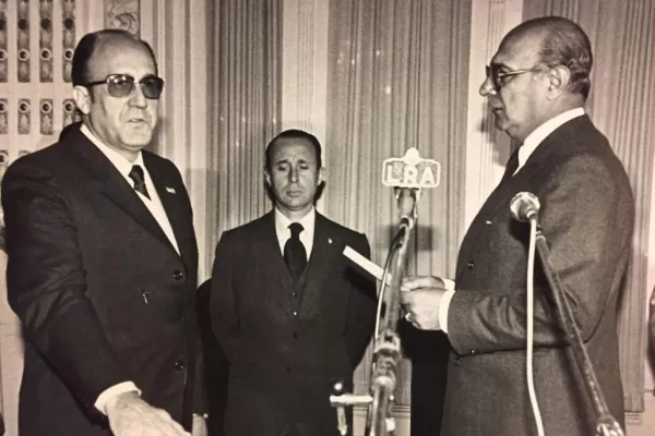 El club de los 33 Gobernadores de facto
