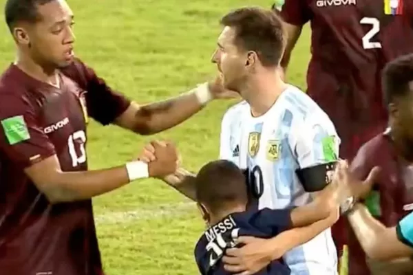 Video: un niño venezolano corrió para abrazar a Messi con la 30 de PSG y conmovió a todos