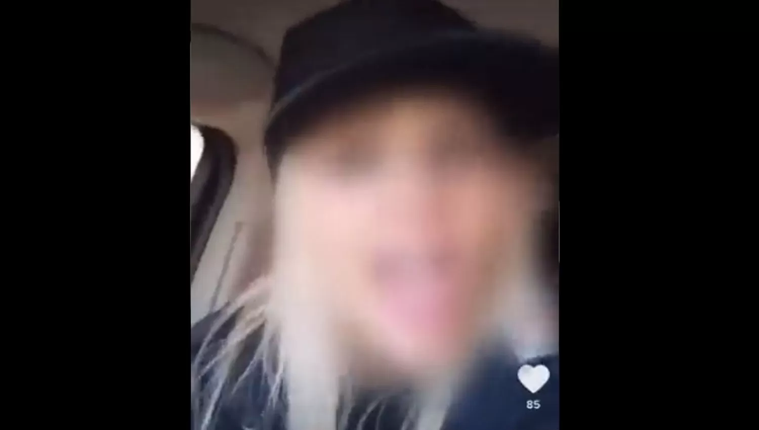 AL VOLANTE. La mujer denunciada grabó videos que luego compartió en las redes sociales.