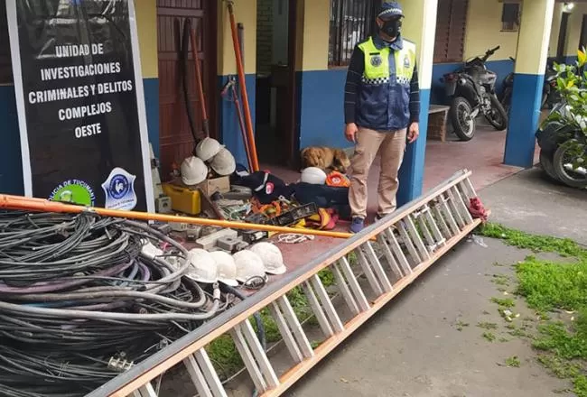 La policía encontró cables y transformadores de energía robados