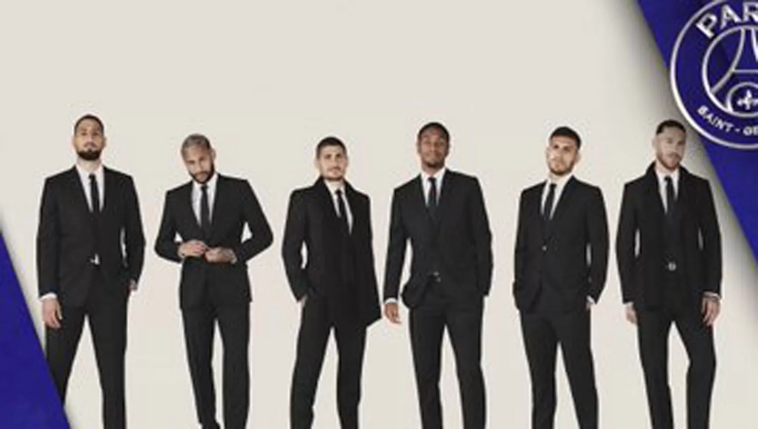 ¡QUÉ PINTA! Los futbolistas del PSG vistiendo atuendos de Dior.