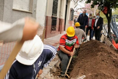 El Gobierno anuncia mejoras en el servicio de agua para 20.000 vecinos de la Capital