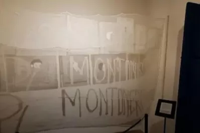 La ACDE hizo un llamado a la reflexión por la muestra en la Casa Histórica