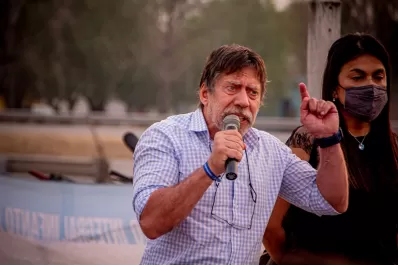 Bussi se quejó de la inseguridad y lanzó: “hay que echar a patadas a Maley y a Manzur”