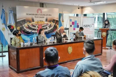 Masso: A los jóvenes se les llega con propuestas, no con tik toks