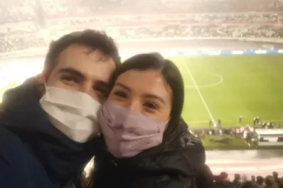 Selección: dos tucumanos y un relato a pura emoción de cómo pudieron ver el partido, in situ