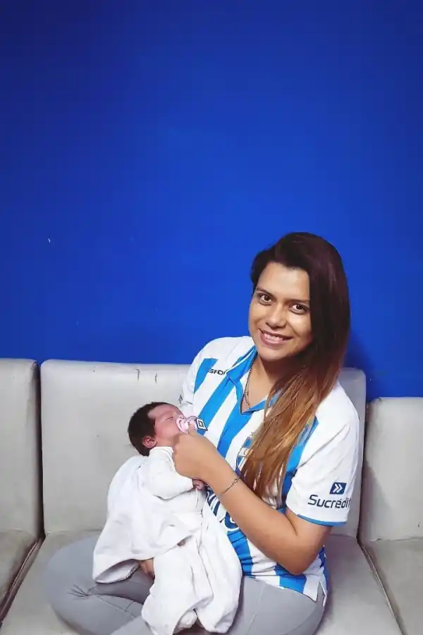 ¿CASAMIENTO?. “Sol”, con Francesca en brazos espera la propuesta de Luis.