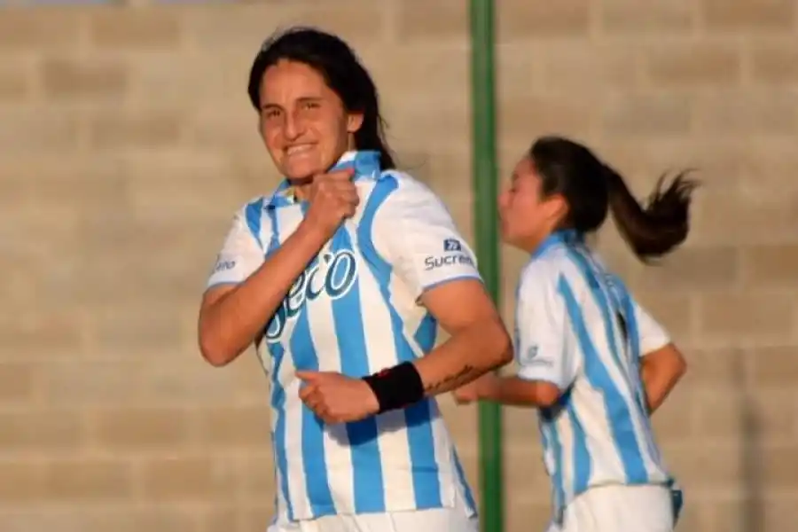 Fútbol femenino en Atlético: ellas también marcan el camino
