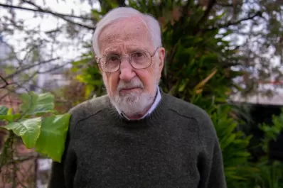 “Escribir es internarse en una zona incierta”