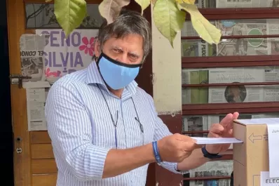 Ricardo Bussi votó y llamó a los tucumanos a acudir a las urnas