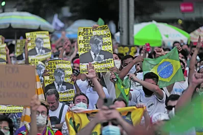 El retroceso de Bolsonaro decepciona a sus seguidores