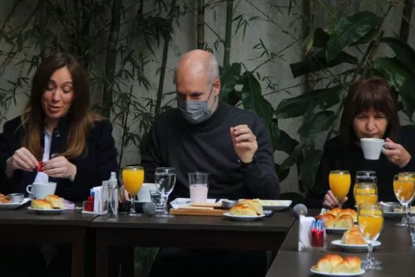 Juntos por el Cambio realizó su tradicional desayuno electoral en CABA