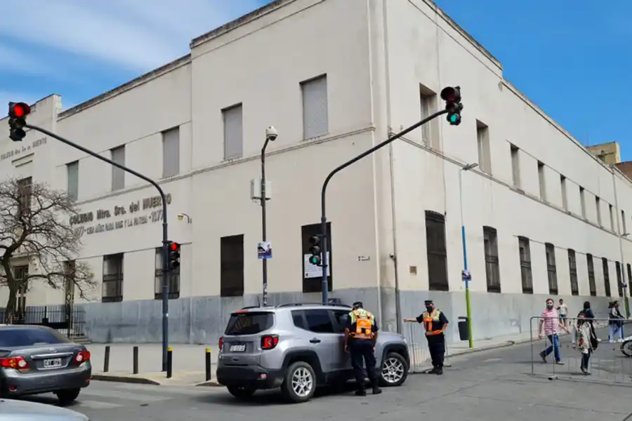 El segundo vallado fue instalado en Virgen de la Merced y Córdoba.