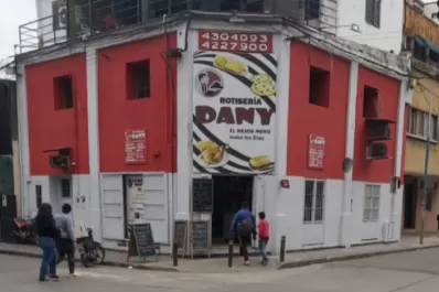 Detuvieron a dos ladrones que robaron una rotisería a punta de pistola