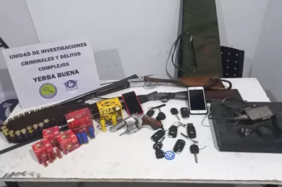 Estafas millonarias: secuestran armas de fuego y 10 llaves de vehículos en Yerba Buena