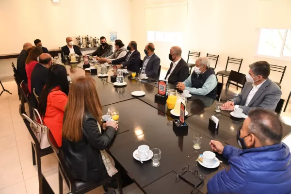 Manzur, tras la renuncia de Jaldo a su precandidatura: no opino de lo que hacen los otros