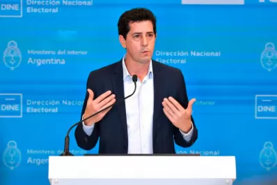 Crisis interna: por ahora, el Presidente no aceptó la renuncia de Wado de Pedro