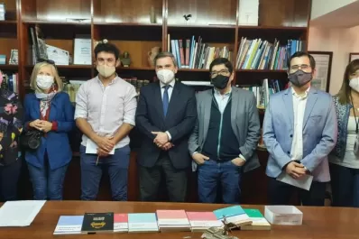 Se entregaron los premios a los ganadores del concurso de Cuentos Cortos