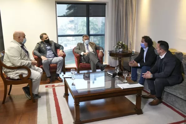 Jaldo analizó el resultado de las PASO junto a dirigentes kirchneristas de Tucumán