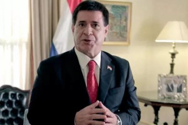 Paraguay: el ex presidente Cartes enfrenta dos reclamos por supuesta paternidad