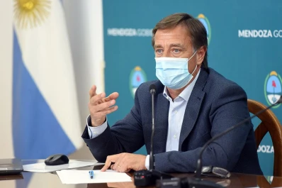 Mendoza: habilitan las reuniones de hasta 4.000 personas en lugares cerrados y 5.000 al aire libre