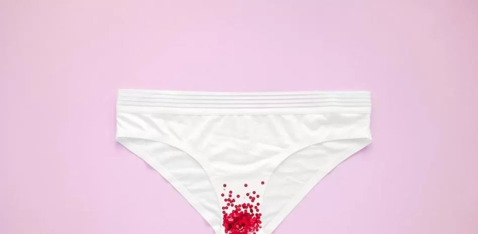 ¿Qué es la menstruación libre y cómo practicarla sin tapujos?
