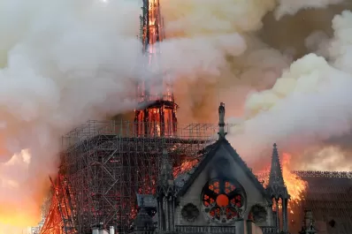 Todo está listo para que comience la restauración de Notre Dame