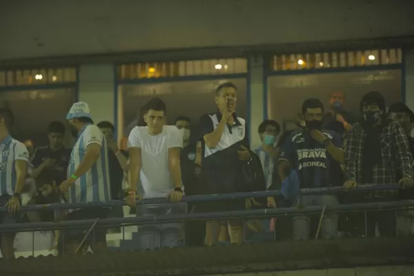 100 hinchas pudieron volver a sentir lo que es ir a la cancha