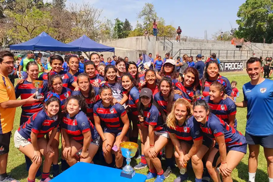 AGUARÁ GUAZÚ. El equipo de Aguilares se consagró subcampeón de oro y también clasificado al Nacional de Clubes.