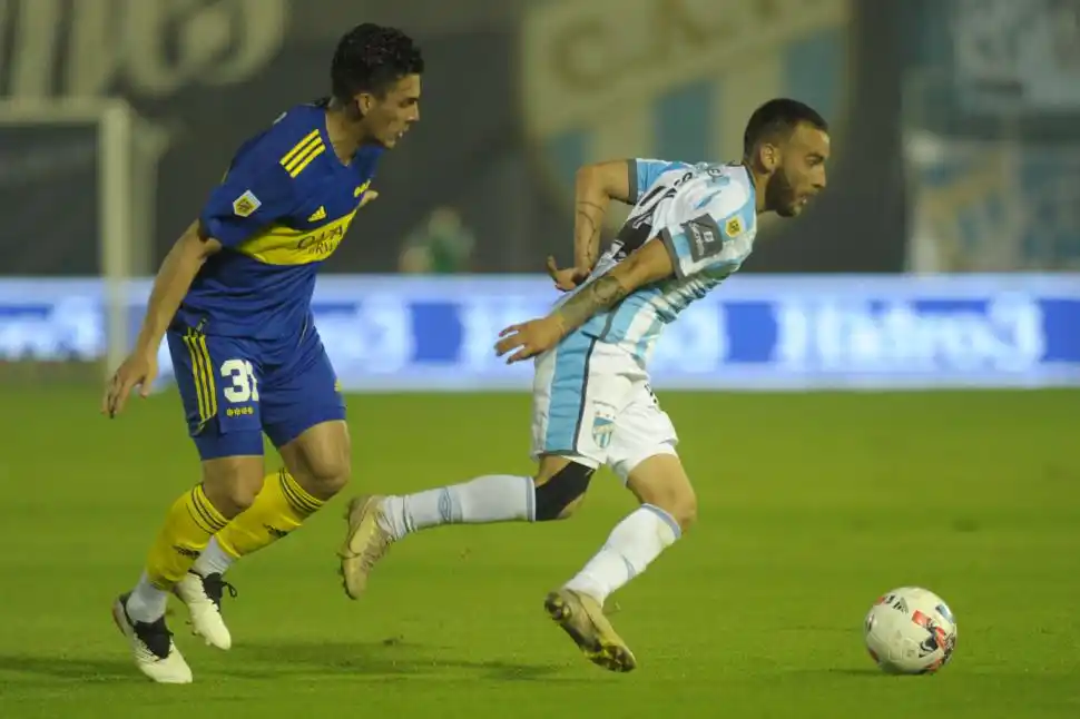 FLOJO PARTIDO. Tesuri no tuvo buen desempeño mientras estuvo en cancha. la gaceta / foto de FRANCO VERA