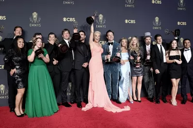 Gambito de dama, Ted Lasso y The Crown, los grandes ganadores de la noche de los Emmy