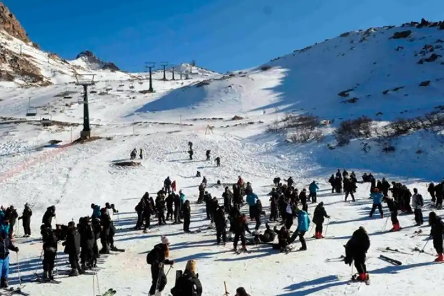 Viajes de egresados: creció el número de estudiantes tucumanos que viajarán este año