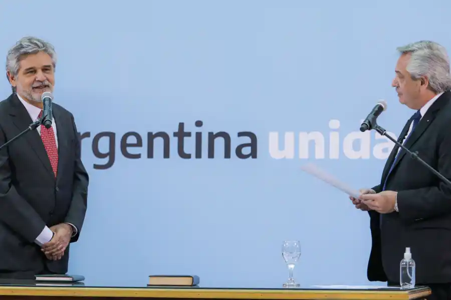 ASUNCIÓN. Se completó el recambio de ministros nacionales; Daniel Filmus estará al frente de la cartera de Ciencia y Técnica.