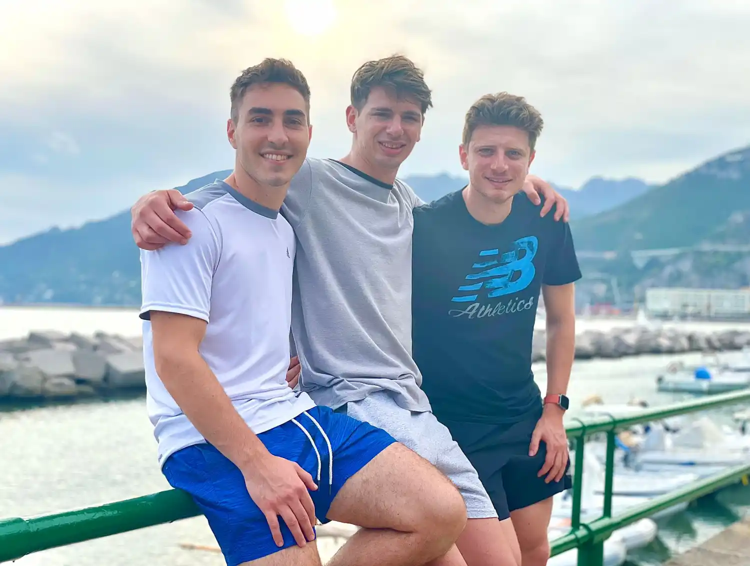 Andrés Osatinsky (Ingeniería civil), Agustín Jarma (Arquitectura) y Ezequiel Bardavid (Arquitectura) llegaron a Italia en representación de la UNT