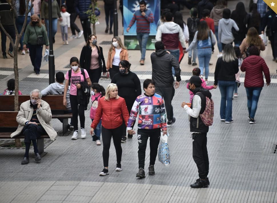 Habrá menos barbijos, pero la pandemia sigue - Vimarsana News