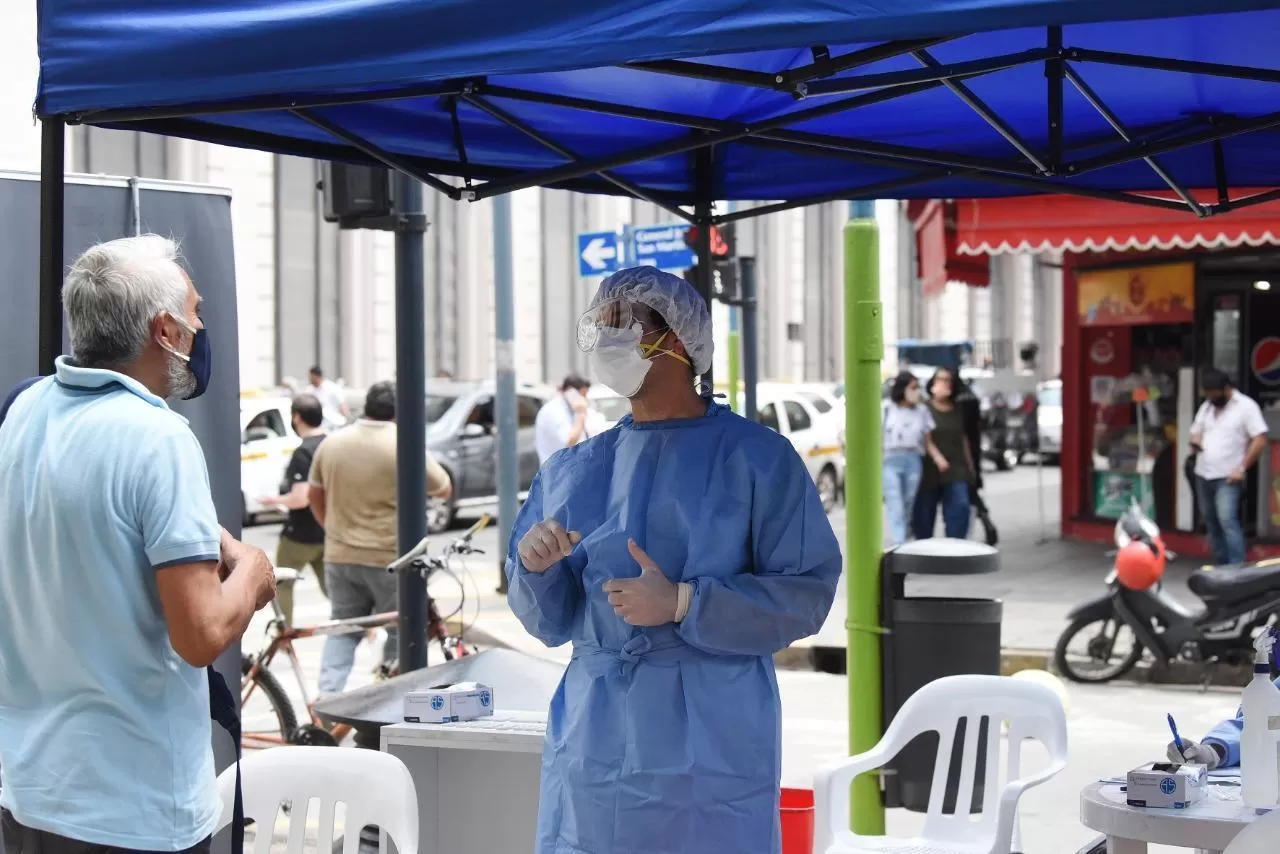 Tucumán sumó este jueves tres muertes y 105 nuevos casos por coronavirus