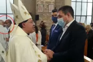 Manzur asistió a una misa de desagravio en una iglesia que sufrió robo y vandalismo