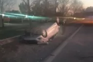 Tragedia en la autopista a Famaillá: tres jóvenes murieron al volcar un auto