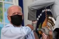 Joe Biden recibió la tercera dosis de la vacuna contra el coronavirus