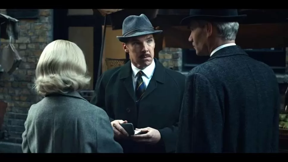 CUMBERBATCH. El actor británico se luce en el rol de un espía del M16. 