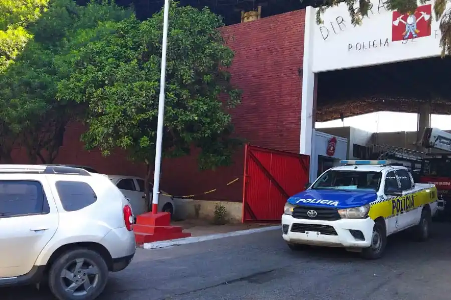 Uno de los detenidos en Bomberos dio positivo para covid-19 y no fue trasladado