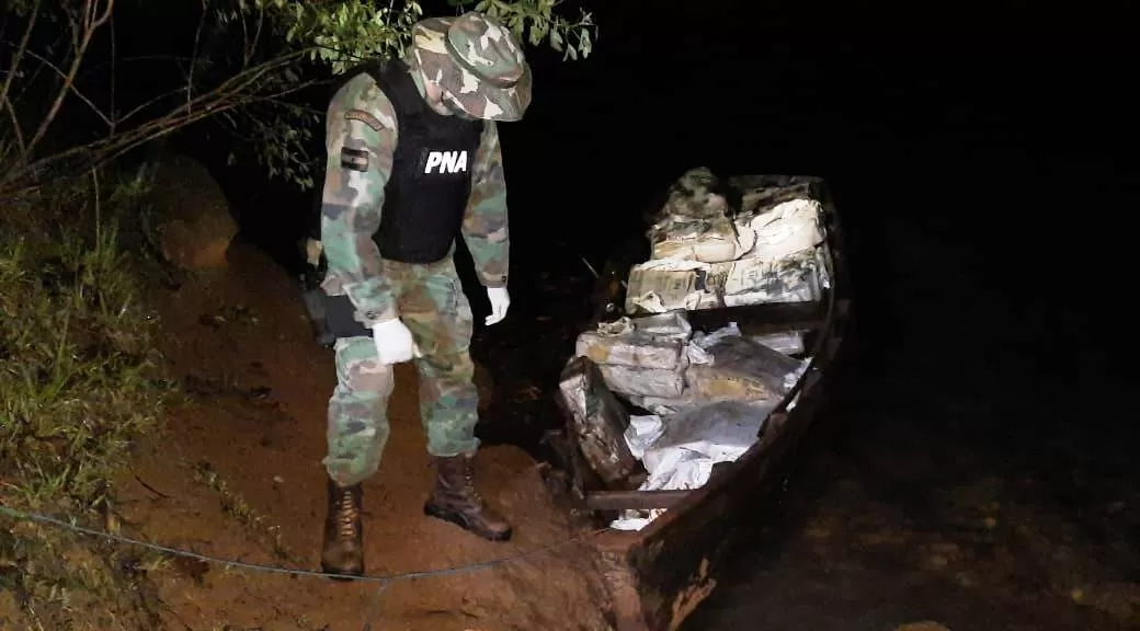 Misiones: secuestraron más de 400 kilos de marihuana en un bote abandonado