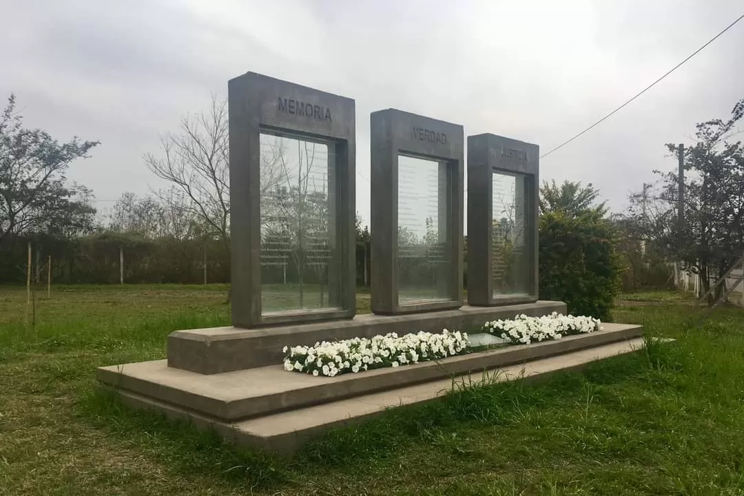 Vandalizaron el memorial Pozo de Vargas en Tafí Viejo