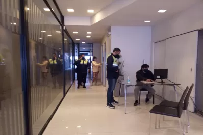 Inseguridad en Tucumán: robaron en las oficinas de un edificio completo del centro
