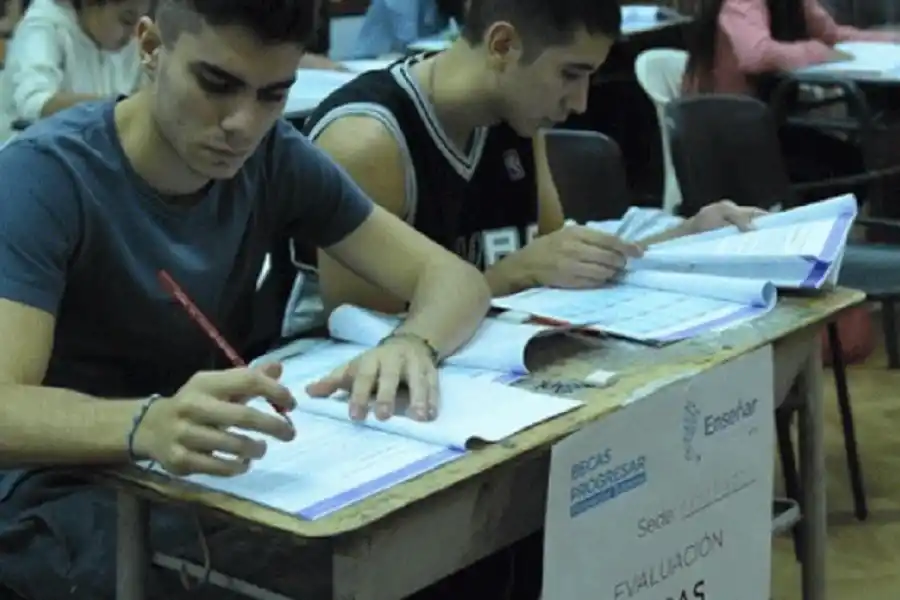 Becas Progresar. Anses