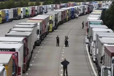 Sin transporte, la leche se pudre en Gran Bretaña