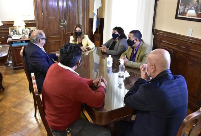 CON UPCN Y ATE. Los ministros Vargas Aignasse y Garvich encabezaron las reuniones en la Casa de Gobierno. Foto: Comunicación Pública